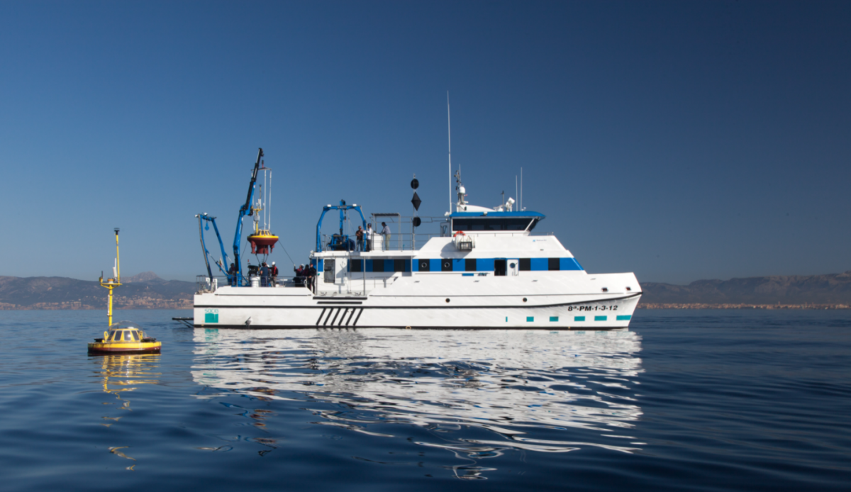 SOCIB Research Vessel & Oceanographic Bouys