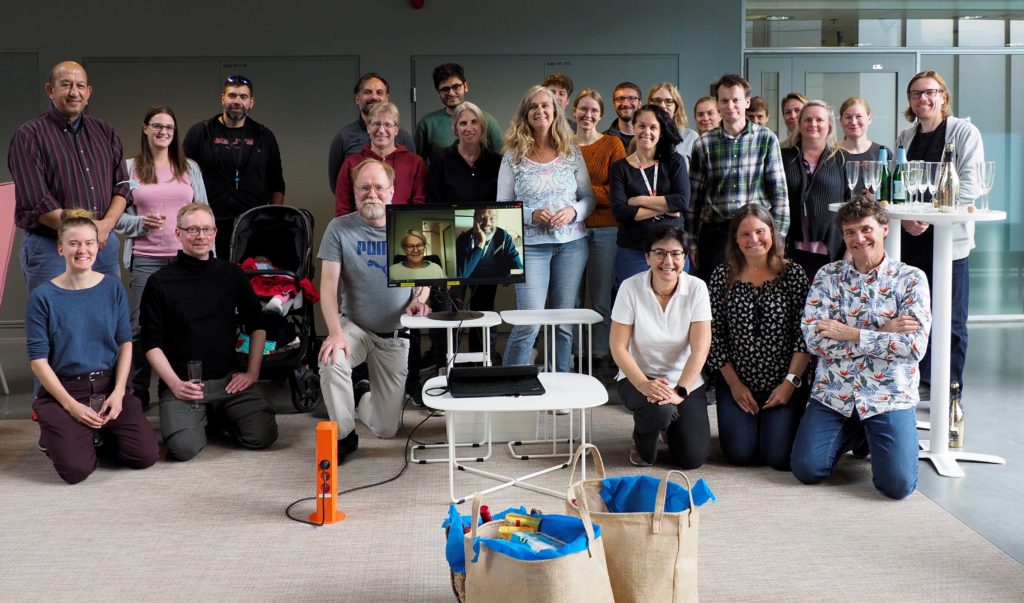 group photo of the scientists