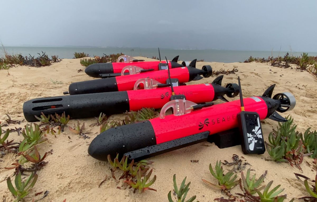 photo of YUCO micro-AUV, neon pink and black